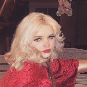 Meet your Posher, Brooke